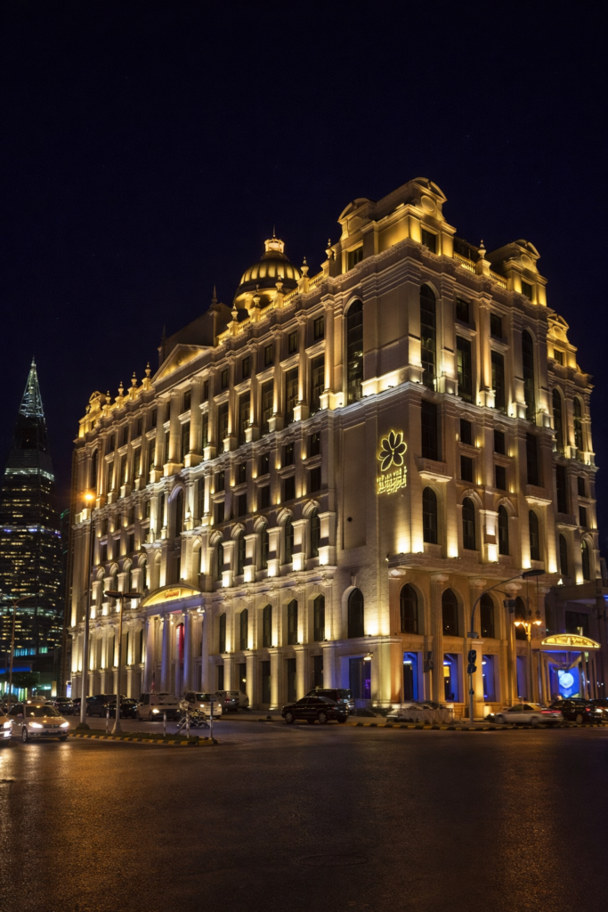 Ornate building nigh
